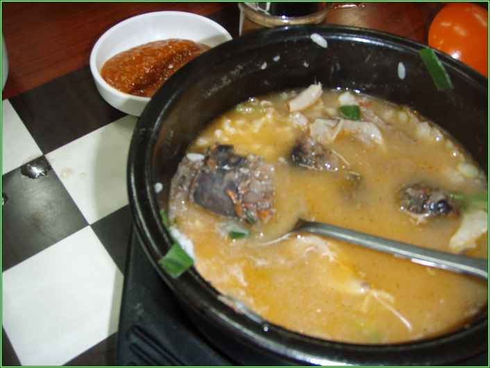 명동왕족발 이미지